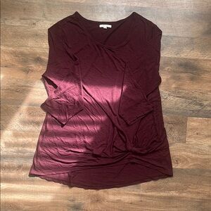 Women's Burgundy Top